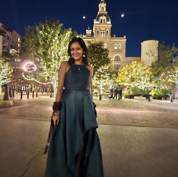 Meet your Posher, Anais - Picture 4 of 4